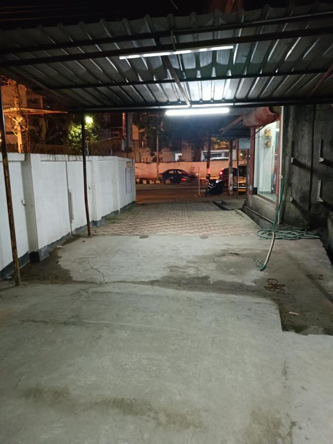 Hotel Atithi Grand Guwahati Eksteriør bilde